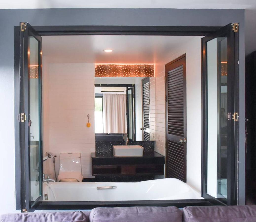 Coco Boutique Hotel Patong Exterior photo
